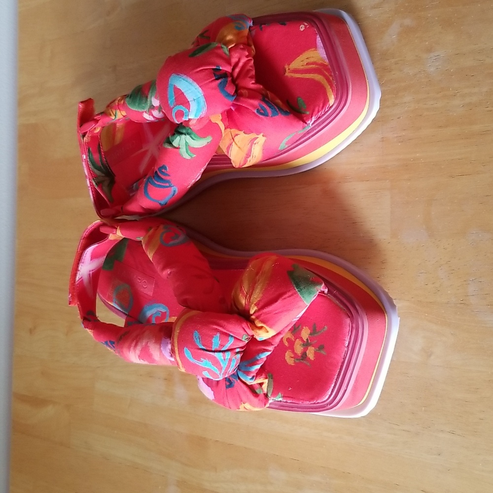 NEW FARM Rio Fruit Print Puffy Platform Sandals - Picture 3 of 12